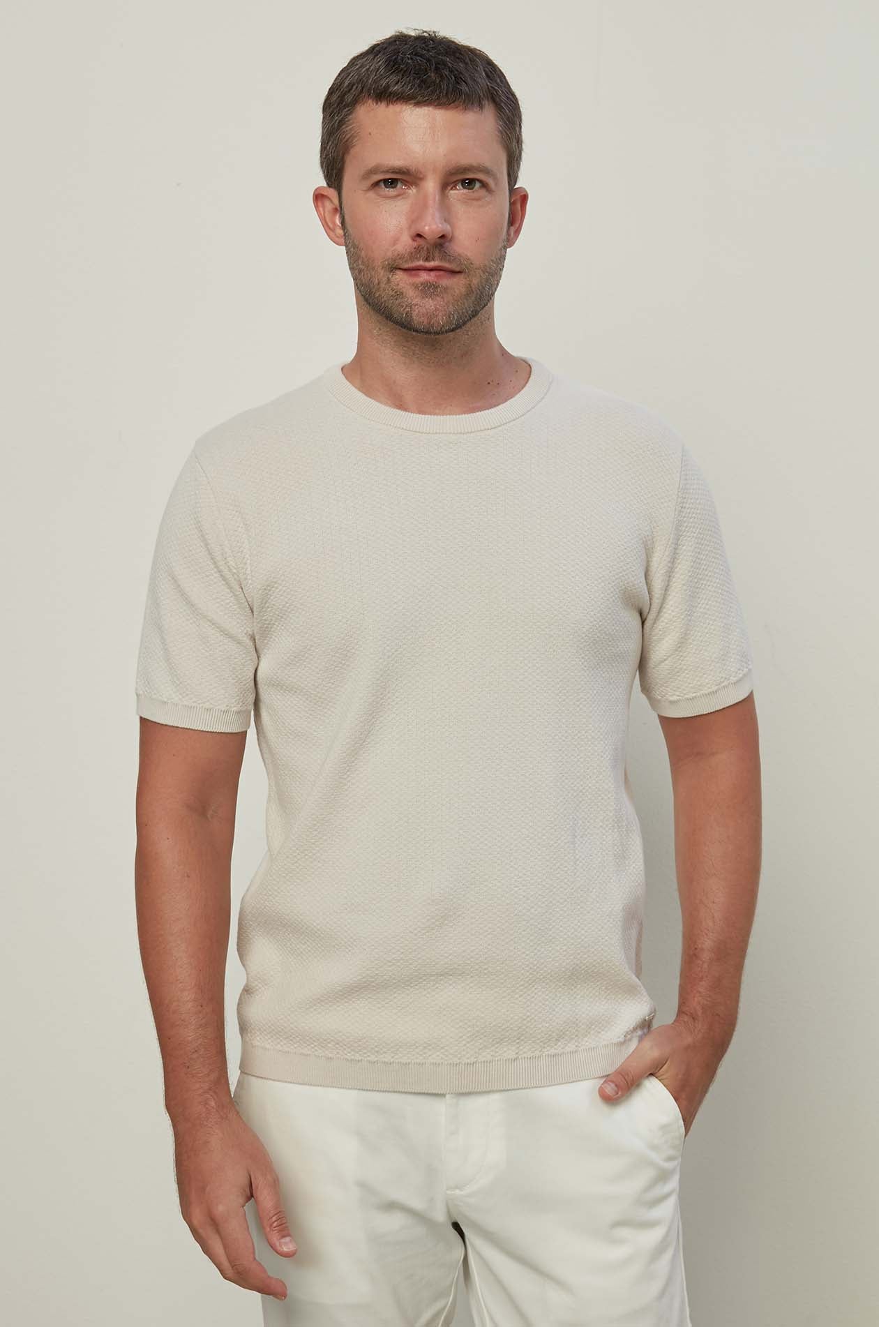 LUXURY ROUND NECK TEE