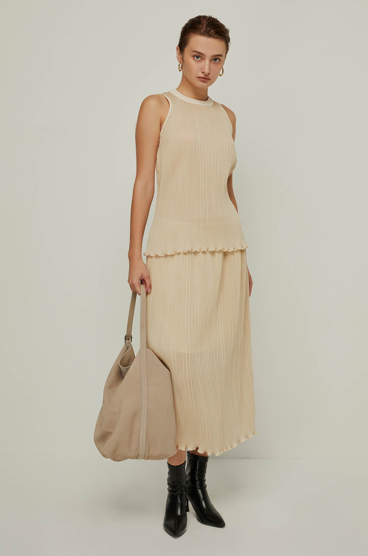 PLEATED MAXI SKIRT