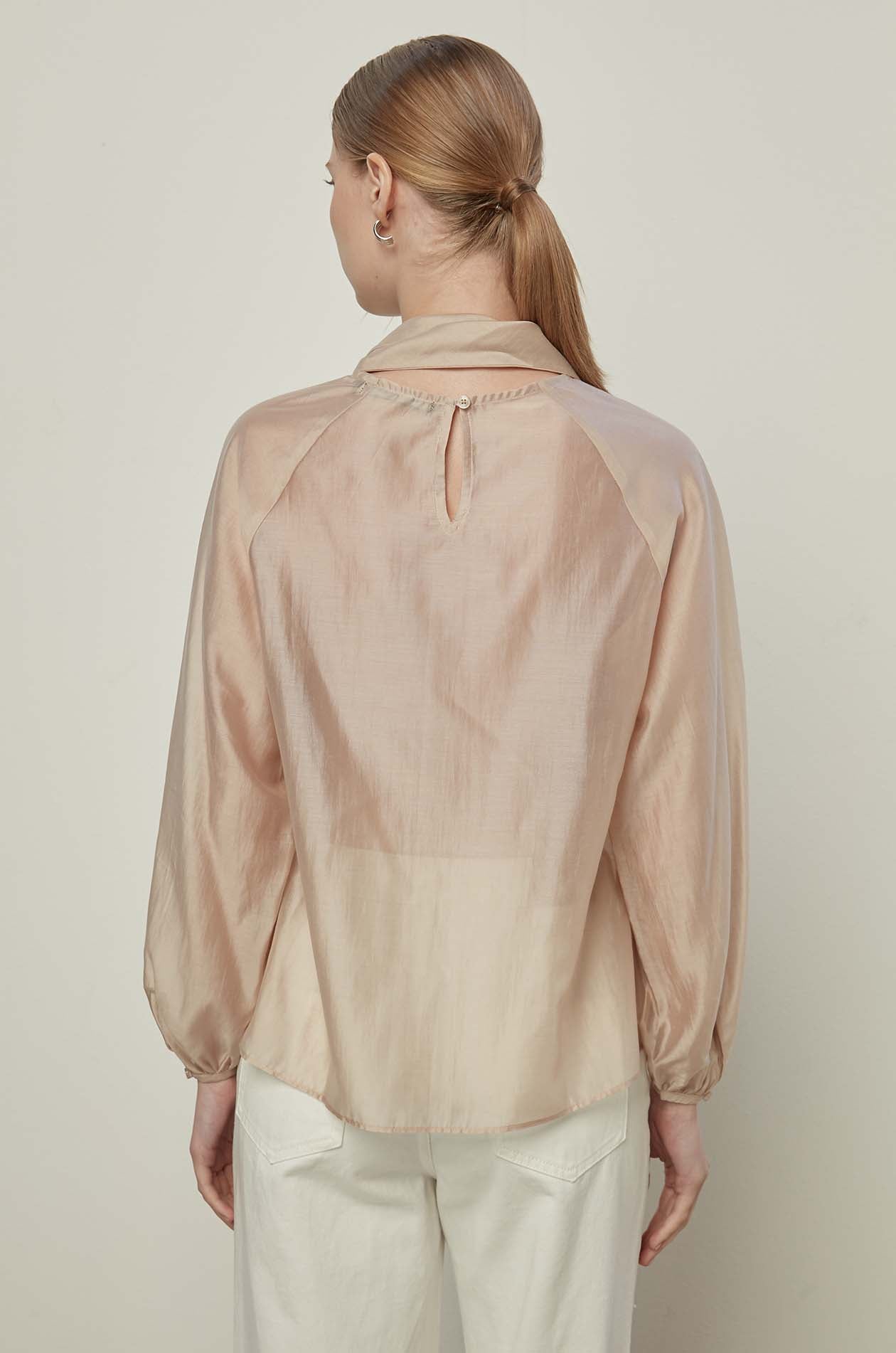 LONG SLEEVE TIE-NECK BLOUSE