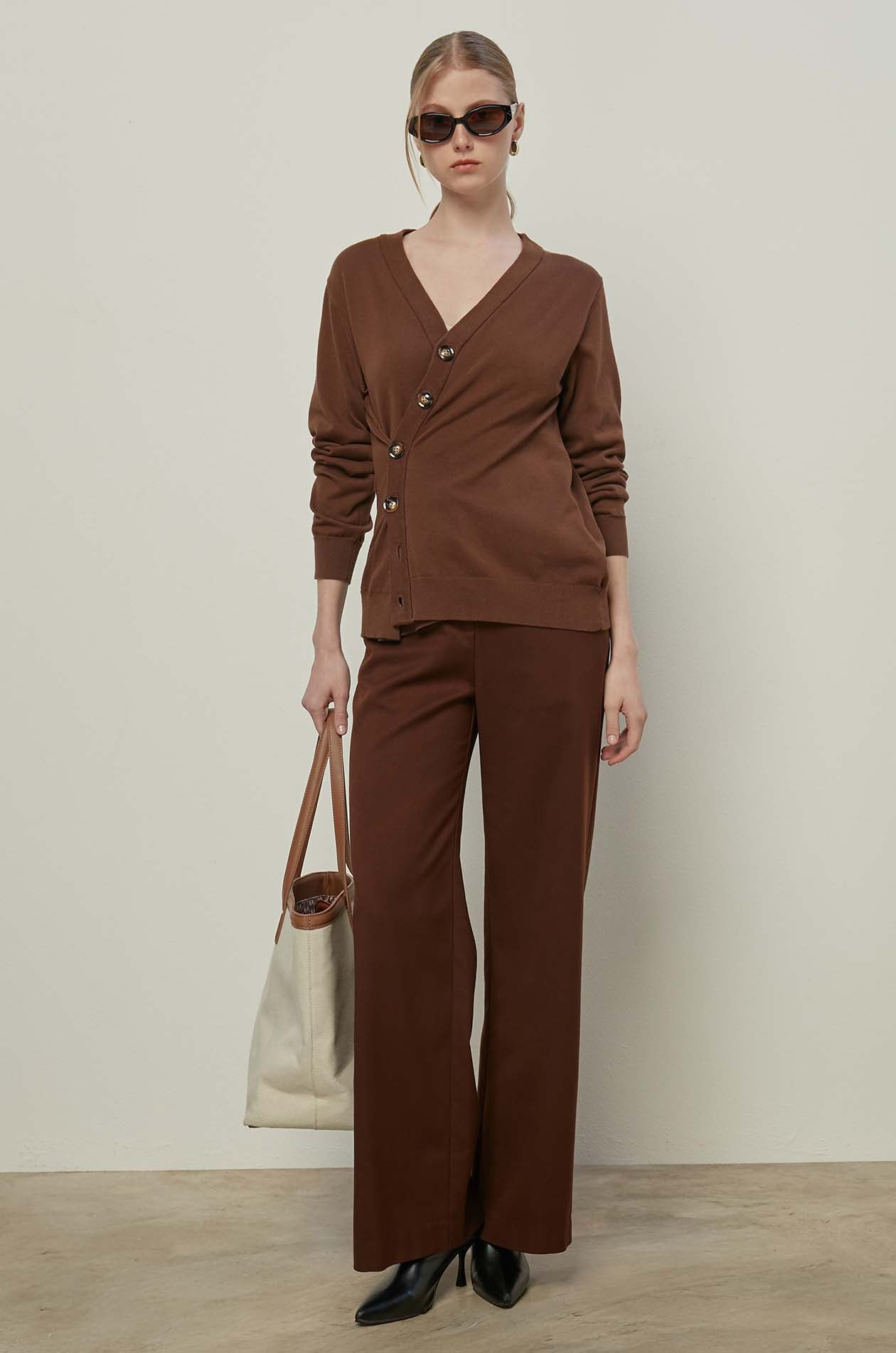 LONG SLEEVE KNITTED CARDIGAN