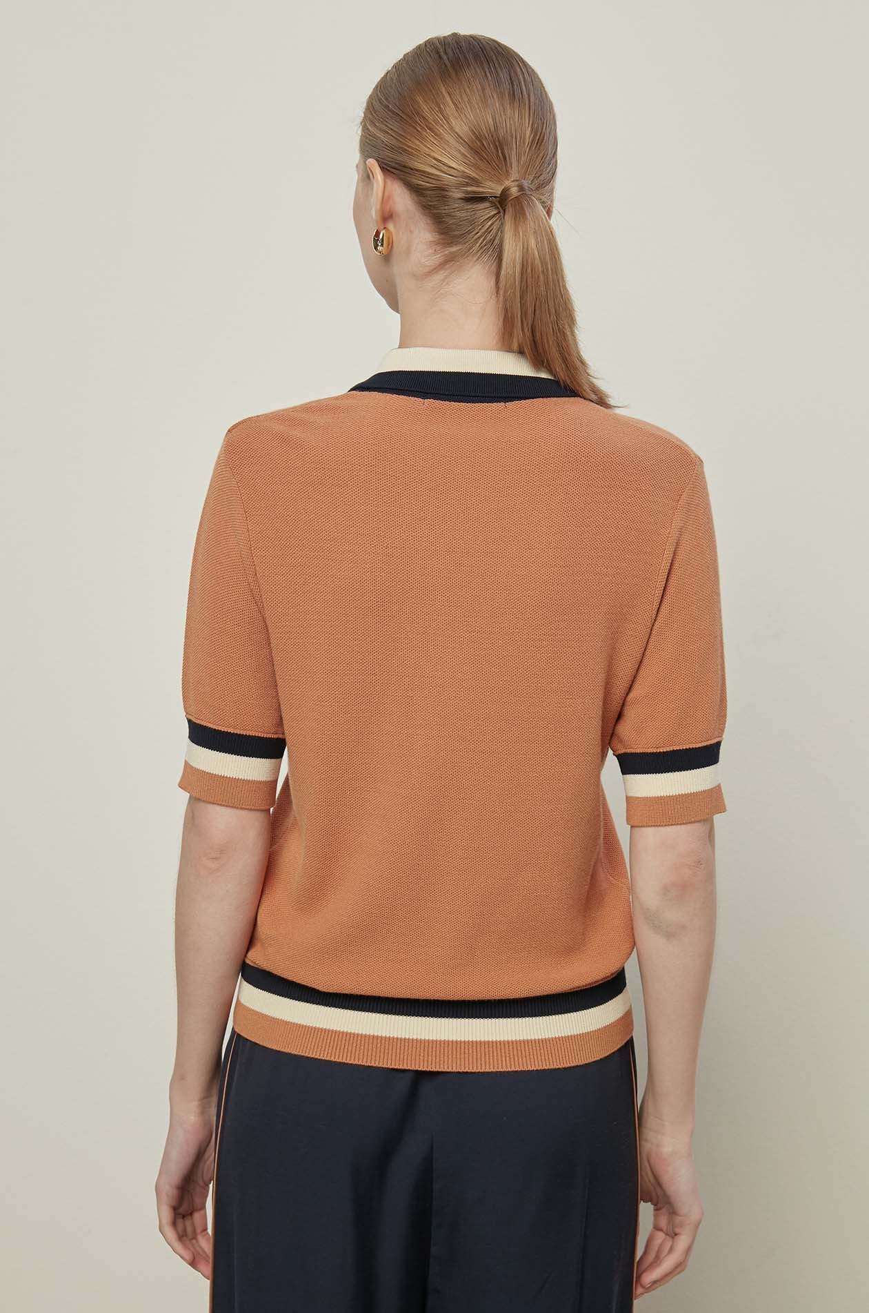 STRIPED COLLAR RIBBED KNIT POLO