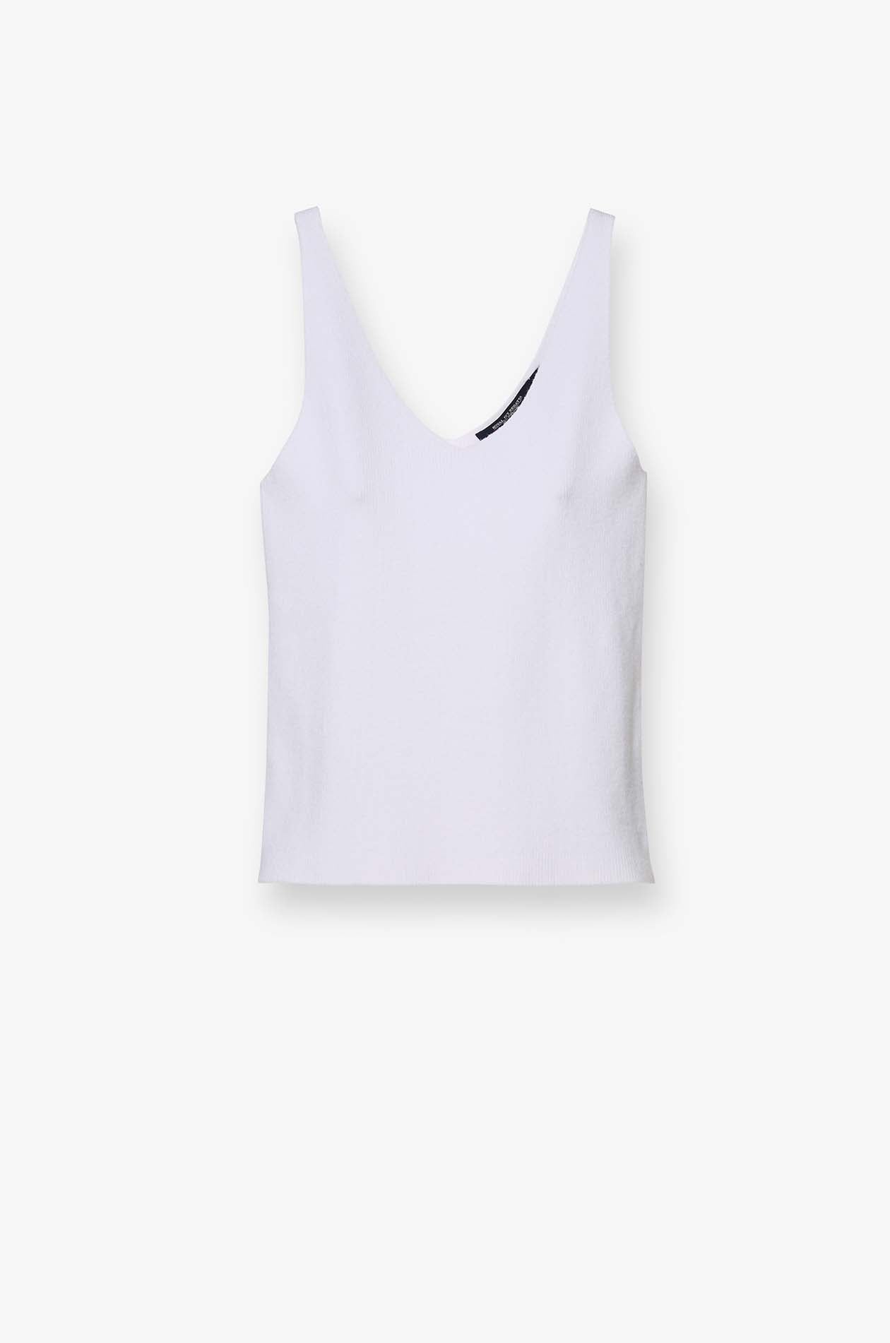 V-NECK CAMI TOP
