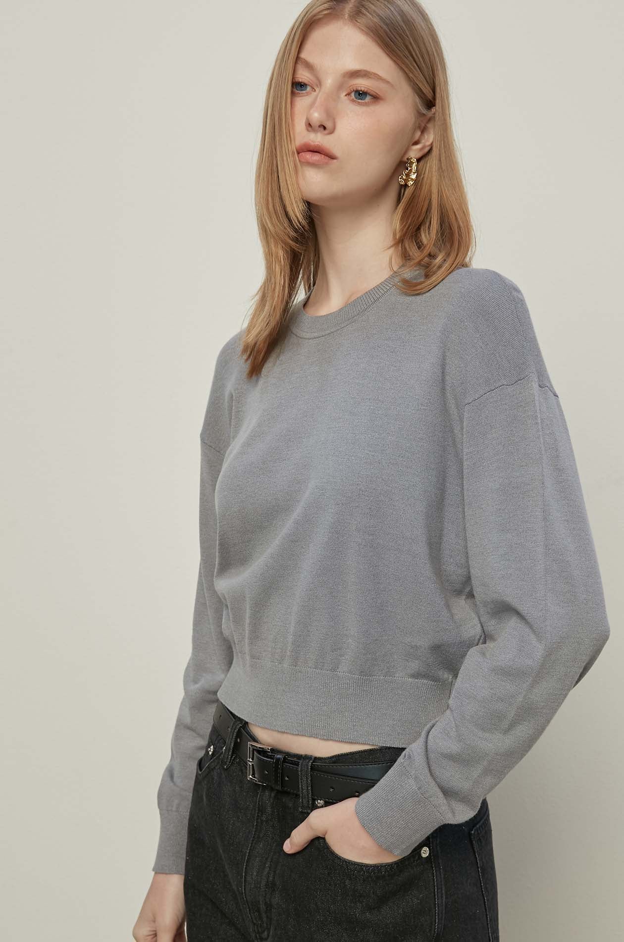 BASIC CROPPED SWEATER