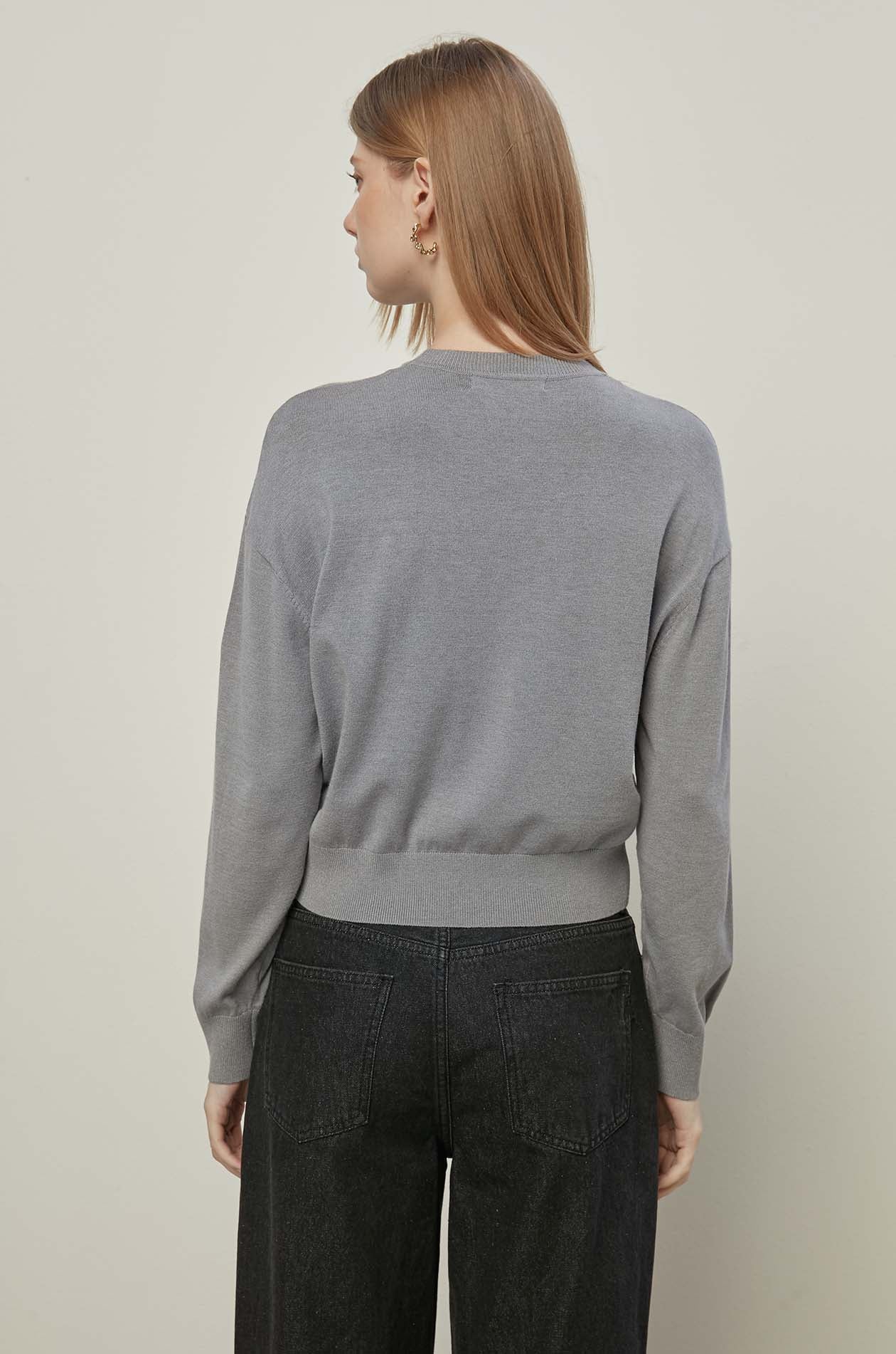 BASIC CROPPED SWEATER
