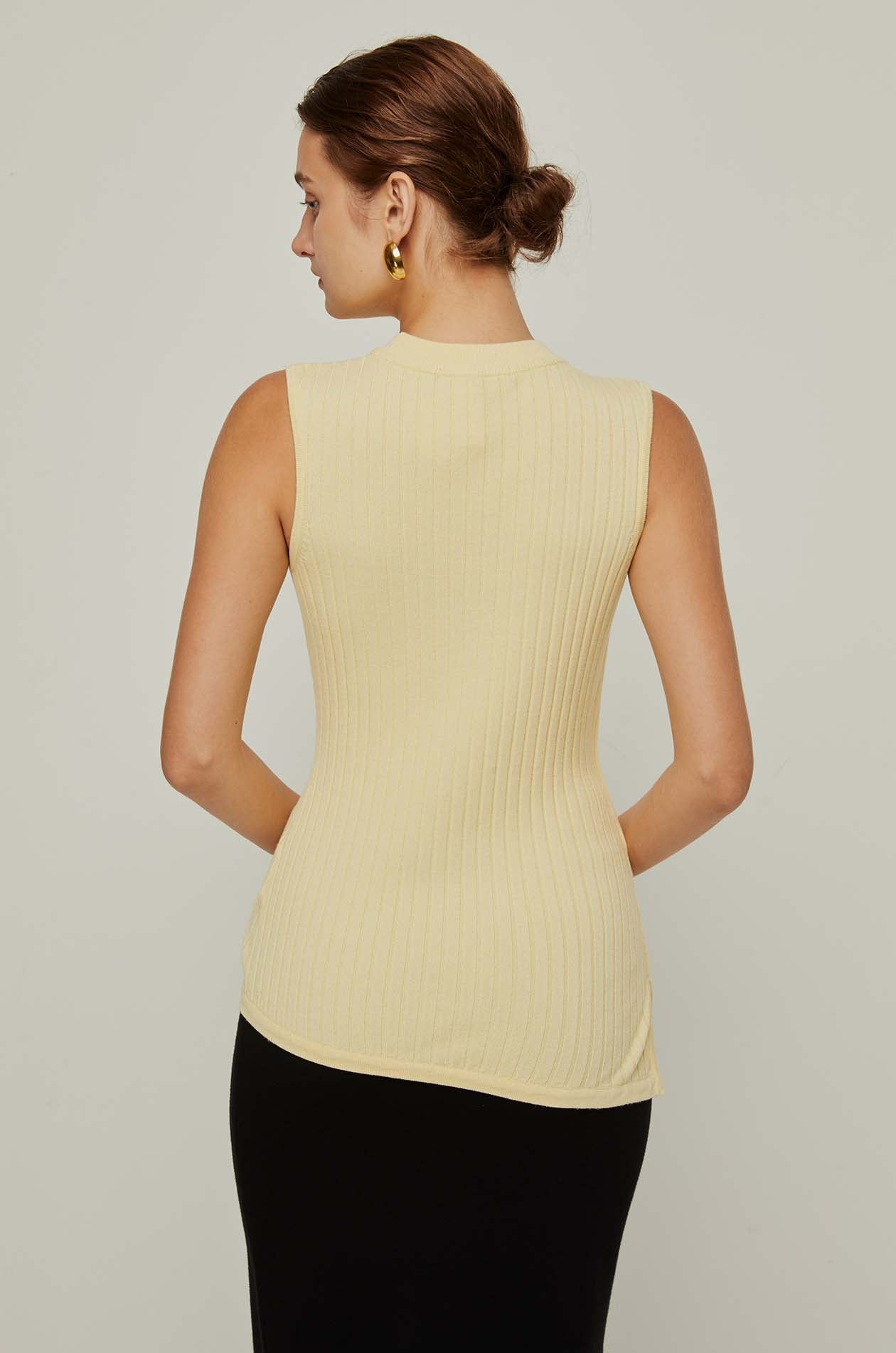 MOCK NECK KNITTED TOP