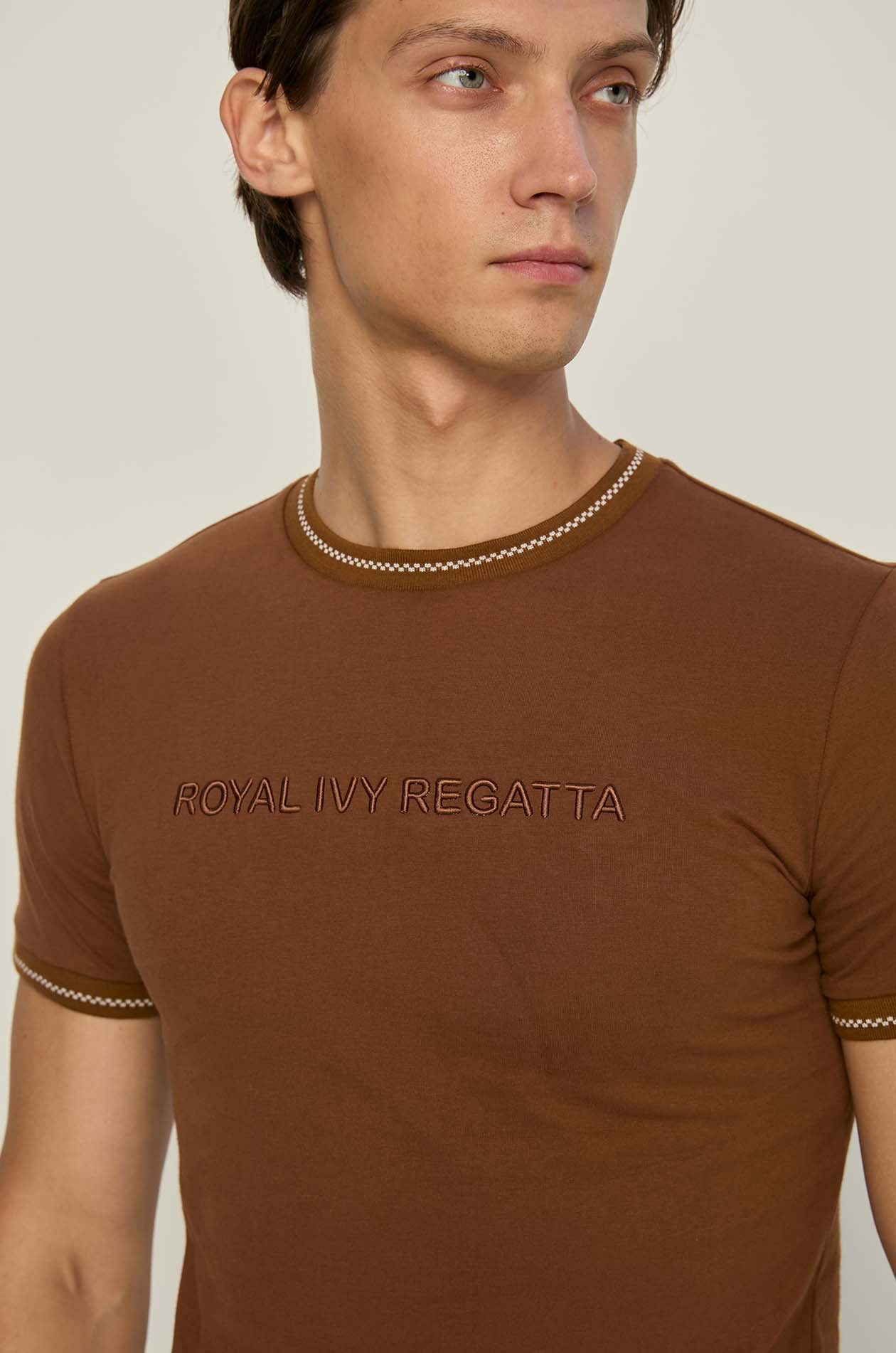 EMBOSSED LOGO GRAPHIC TEE