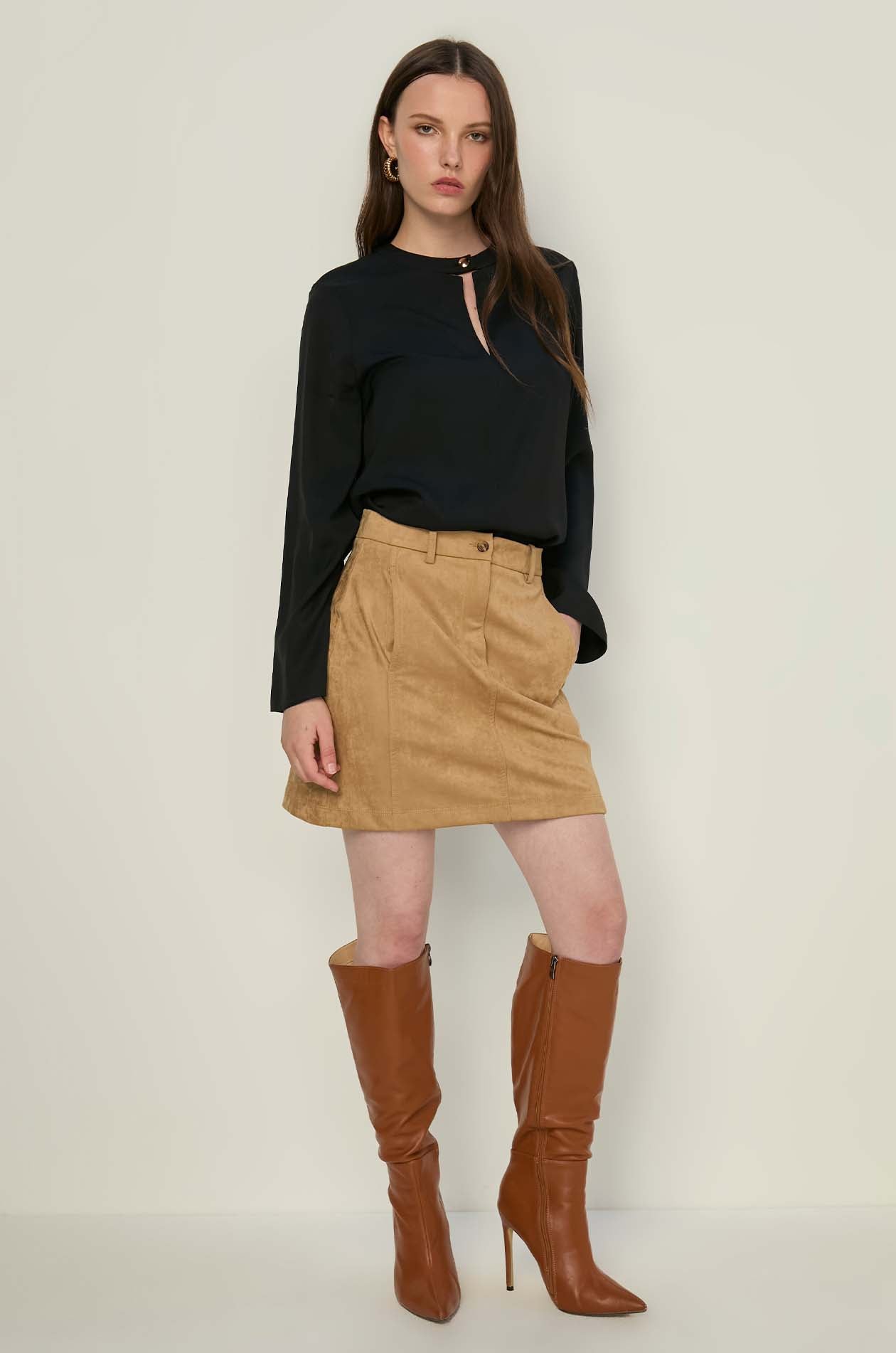 LONG SLEEVE CUT-OUT BLOUSE