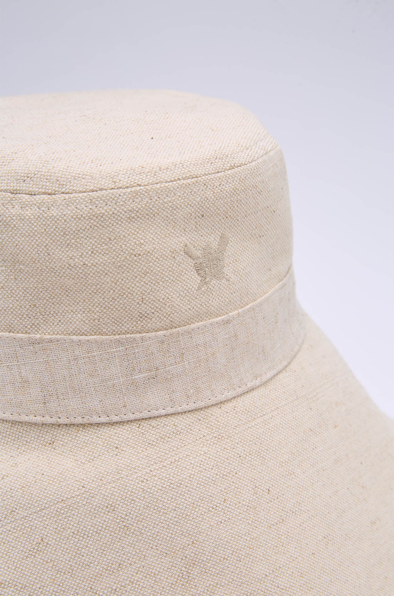 WIDE BRIM BUCKET HAT