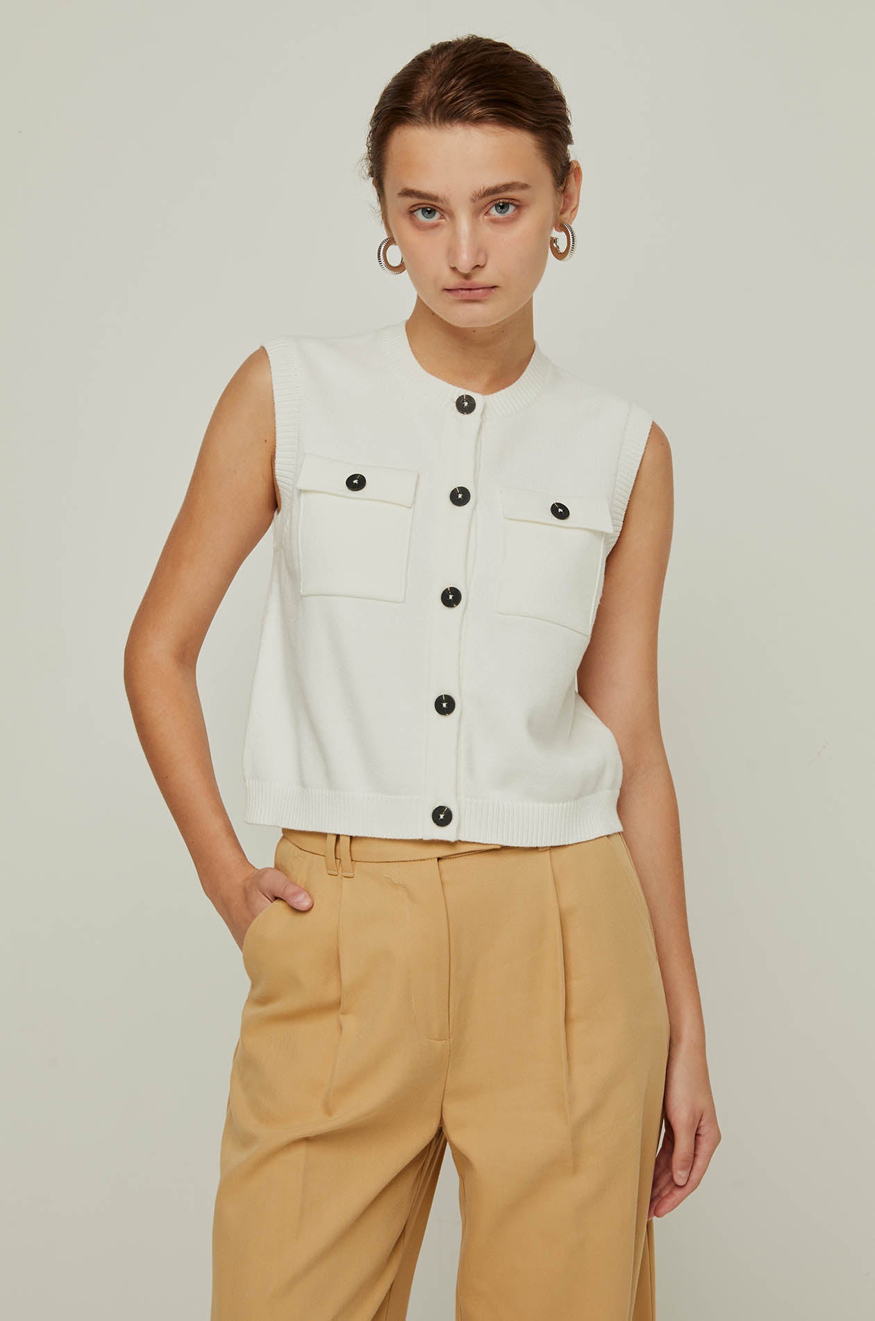 POCKET KNITTED VEST