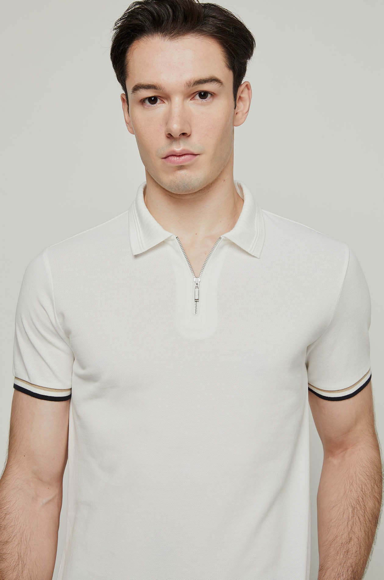 RIBBED STRIPED TRIM HALF-ZIP POLO