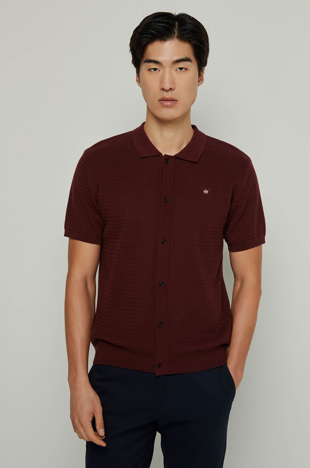 TEXTURED KNITTED SHORT SLEEVE SHIRT