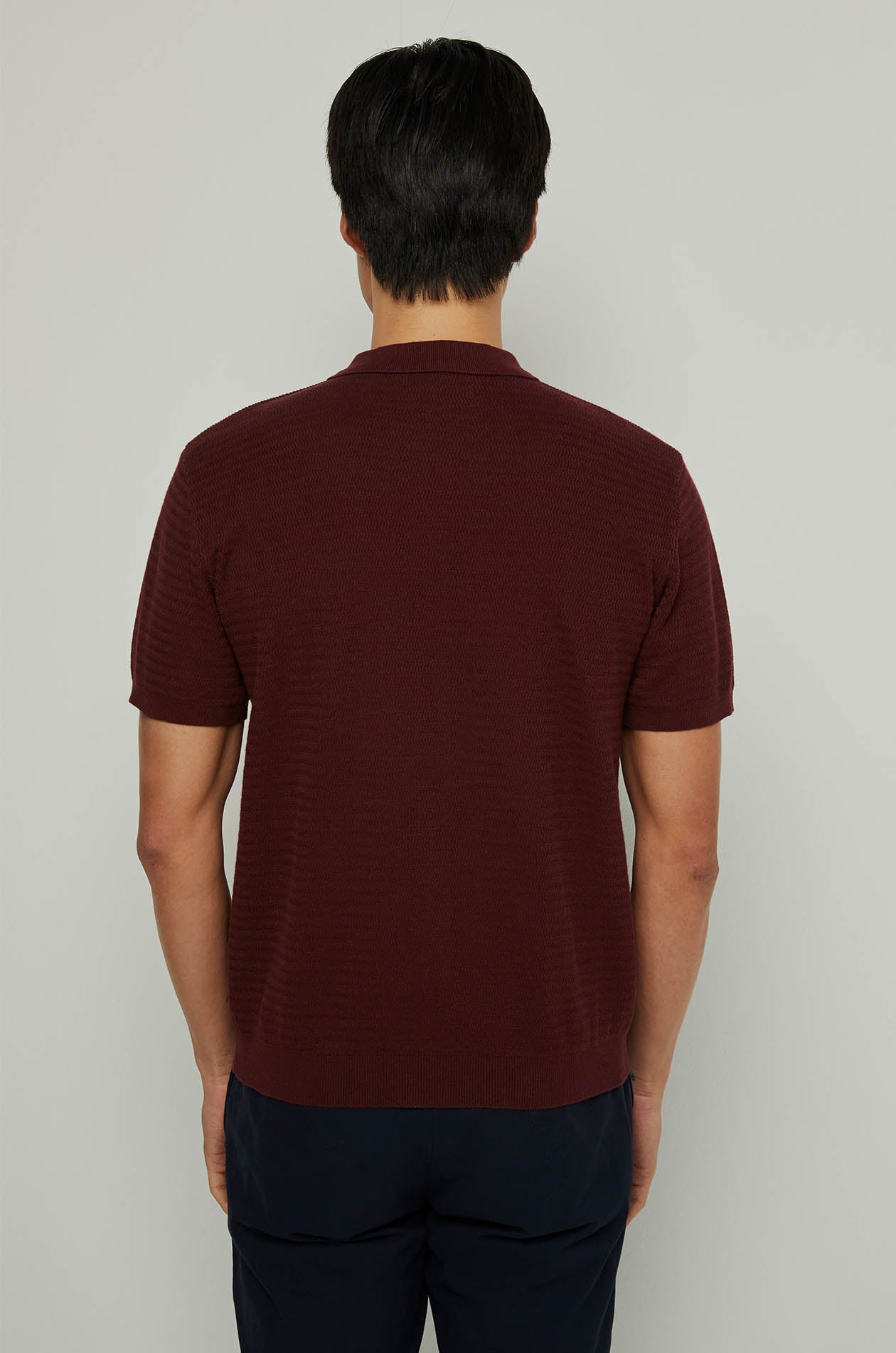 TEXTURED KNITTED SHORT SLEEVE SHIRT
