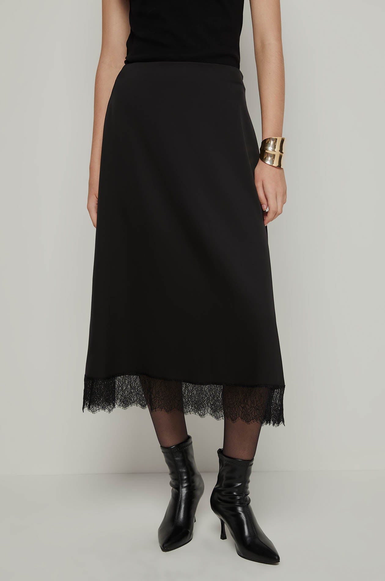 LACE TRIM MAXI SKIRT