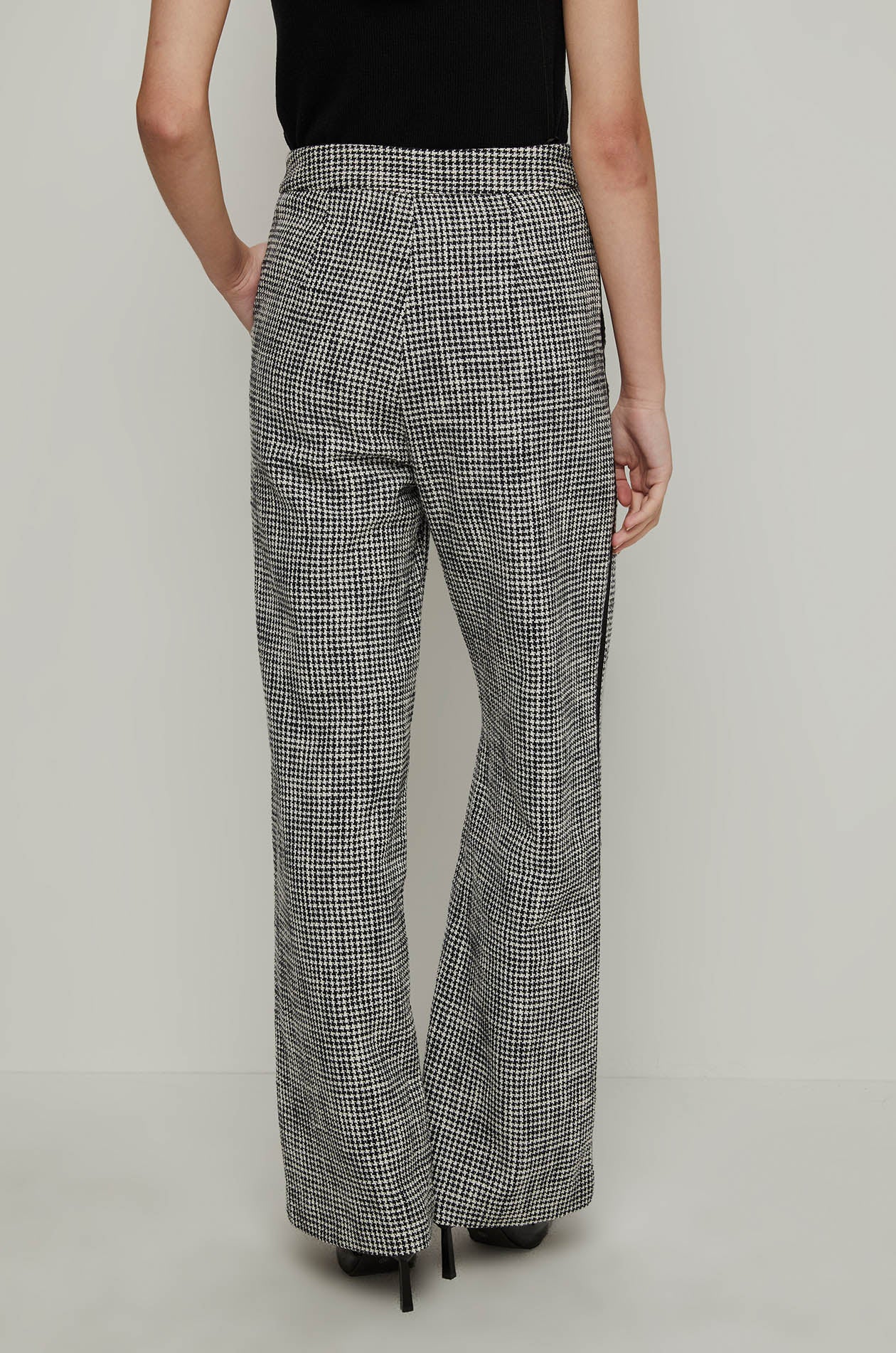 HOUNDSTOOTH WIDE LEG PANTS