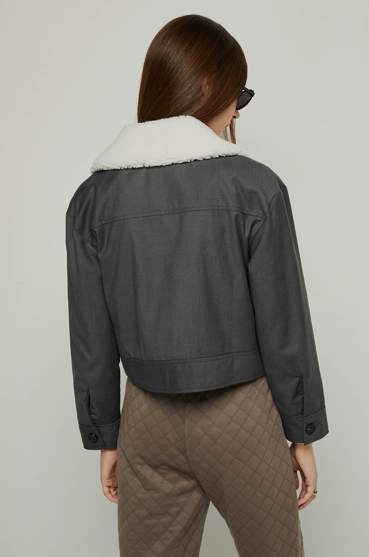 CROPPED FAUX FUR COLLAR JACKET Grey / XL