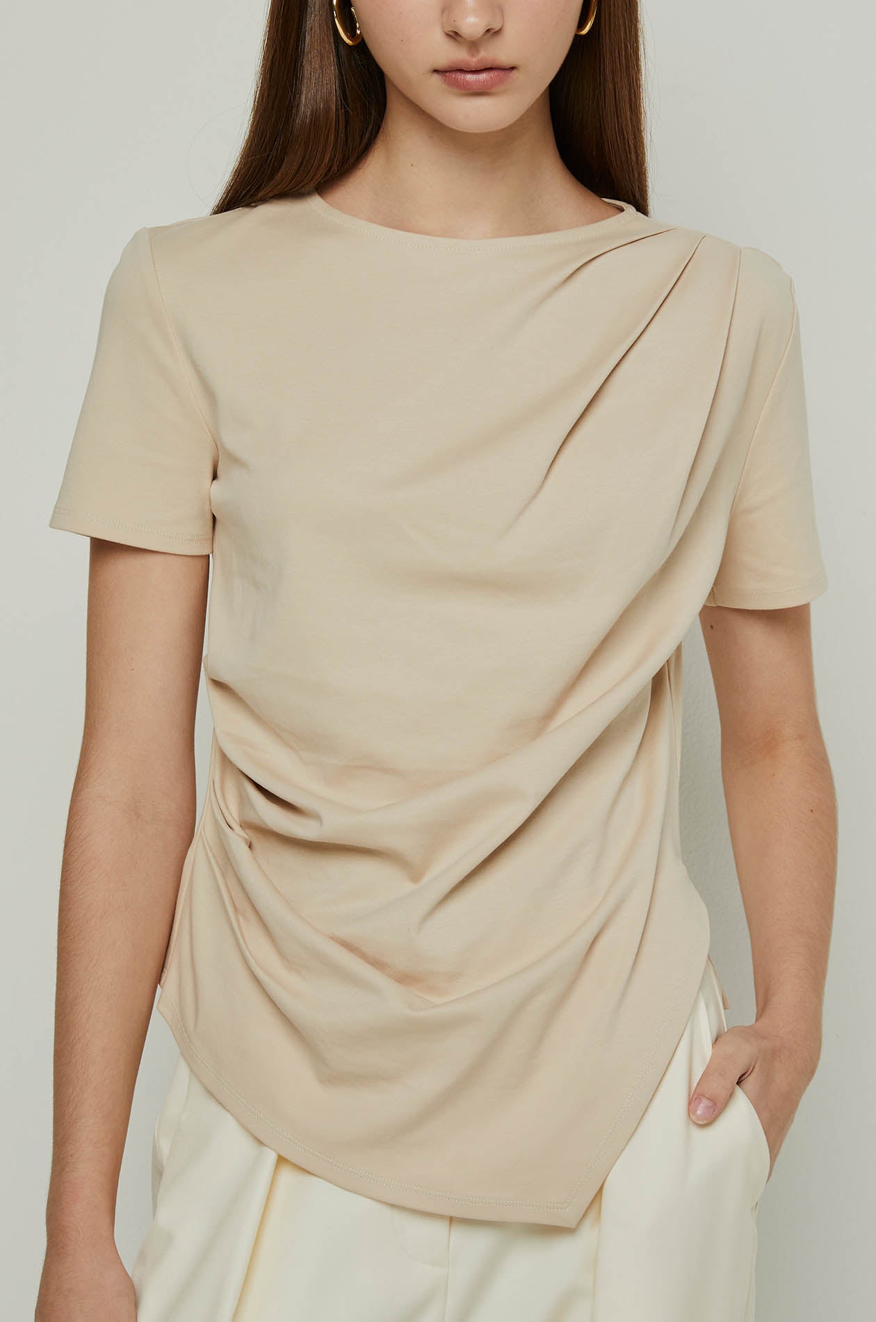 SHORT SLEEVE DRAPED TOP Beige / XL