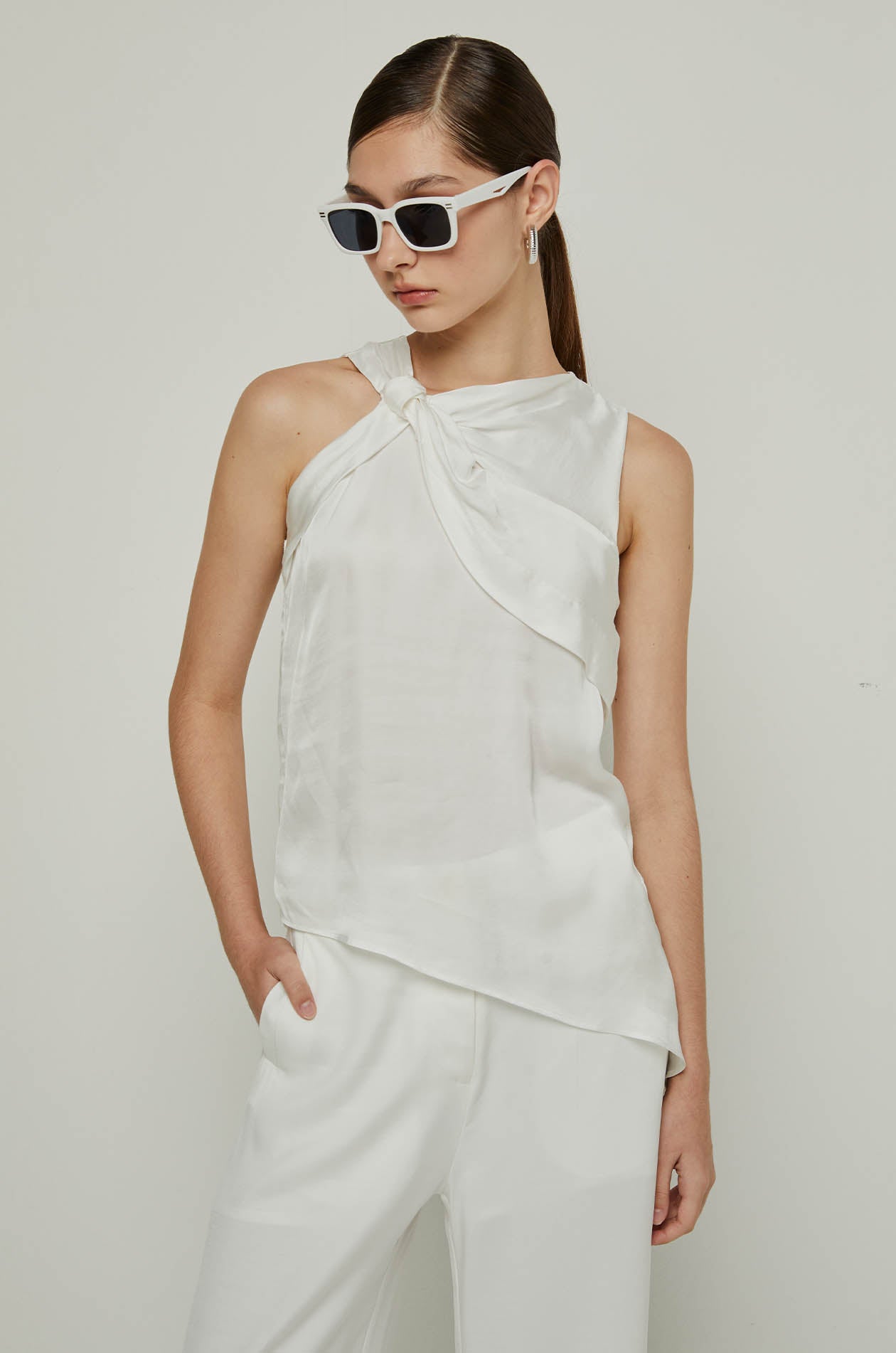 TWIST FRONT BLOUSE Cream / XL