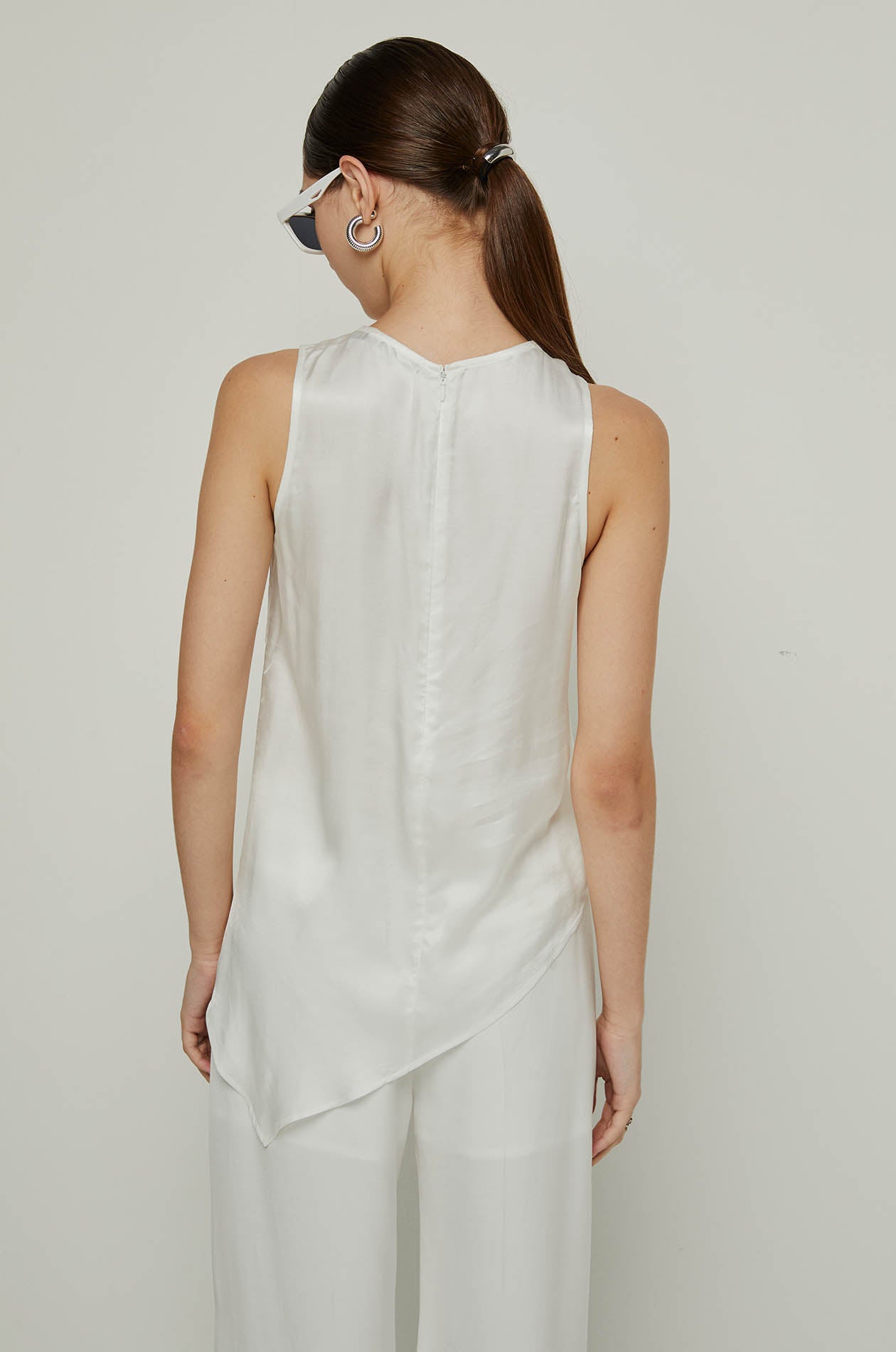 TWIST FRONT BLOUSE Cream / XL