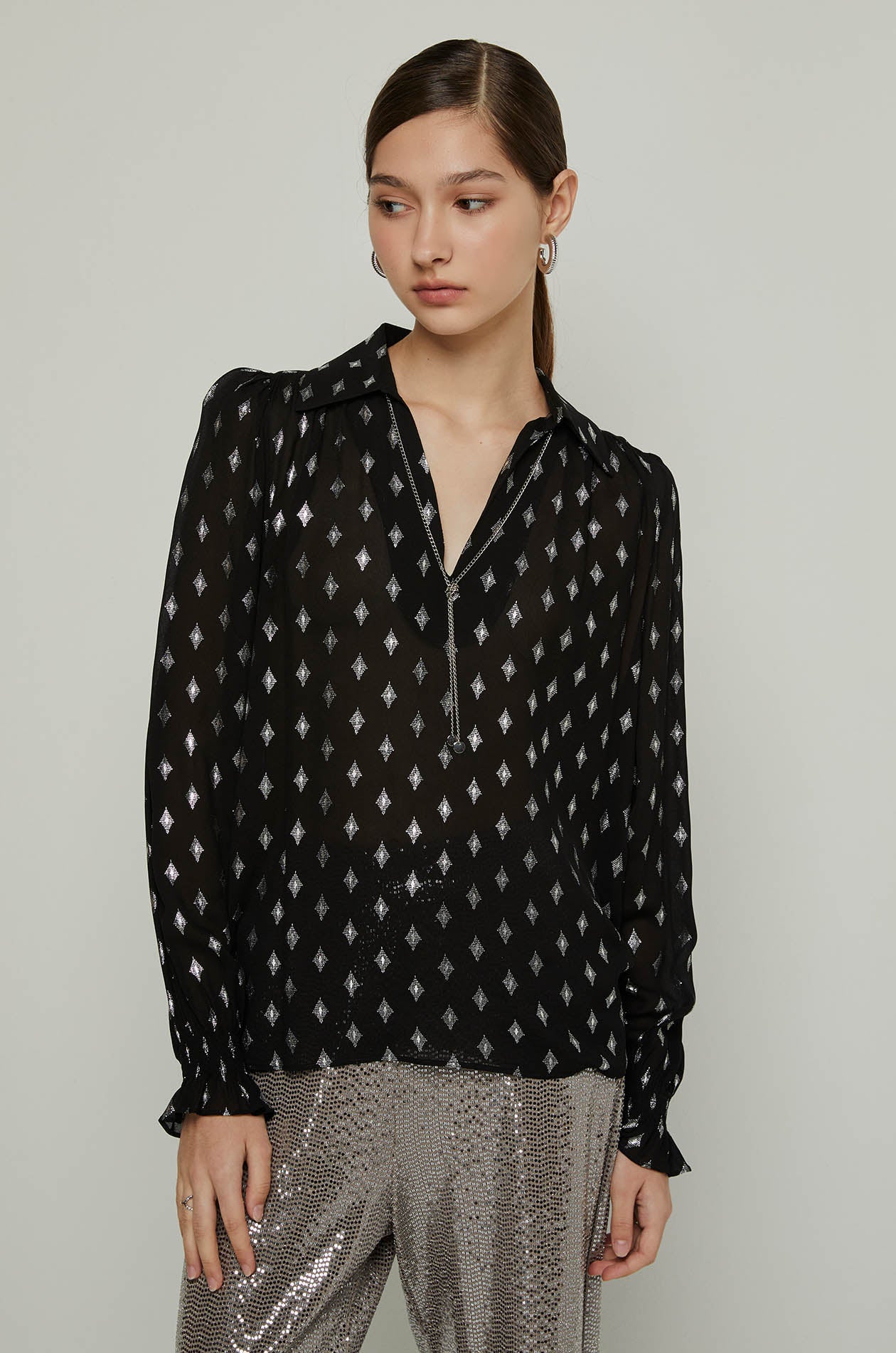 METALLIC DIAMOND SHAPE BLOUSE