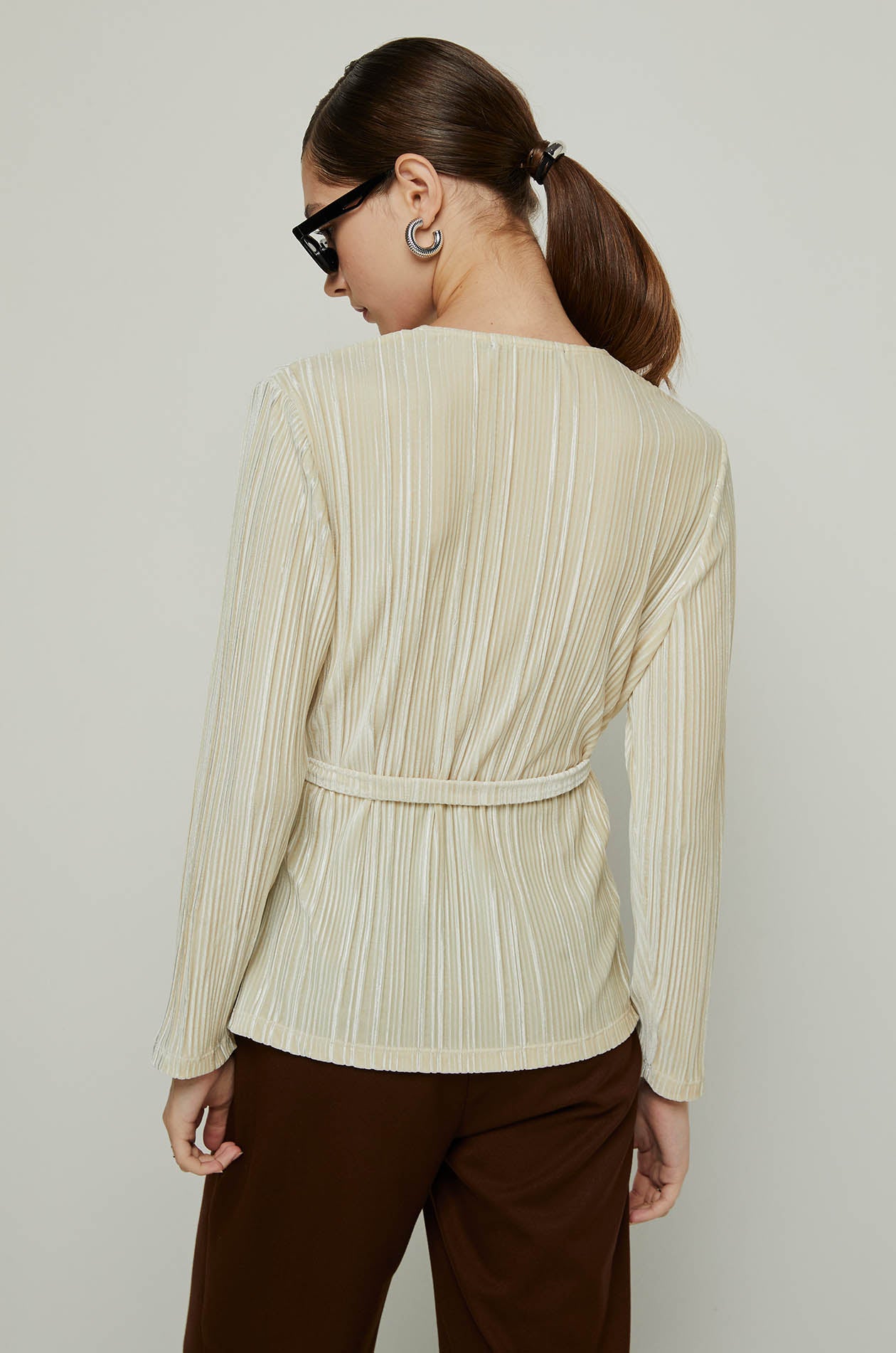VELVET PLEATED BLOUSE