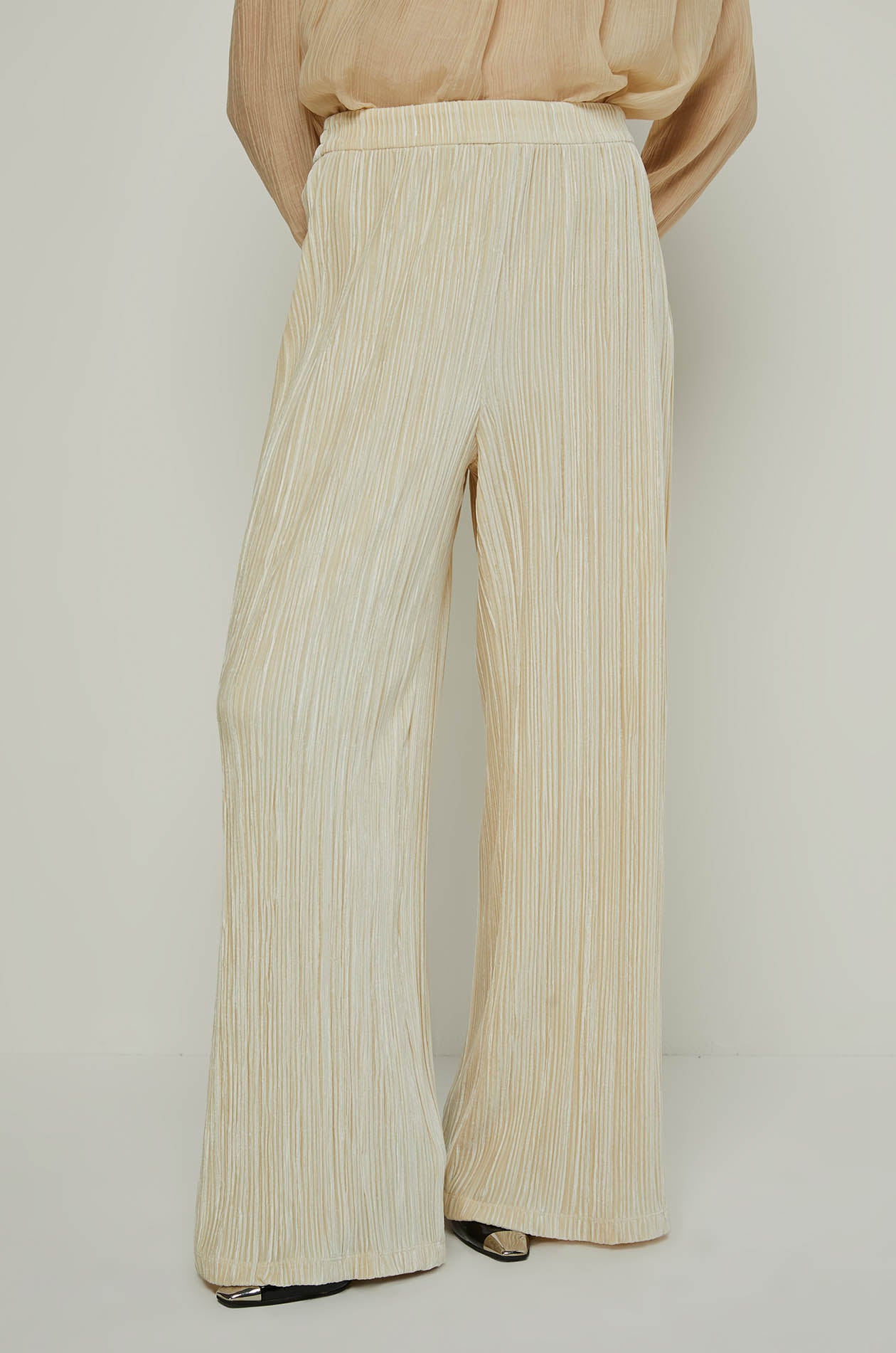 VELVET PLEATED PANTS