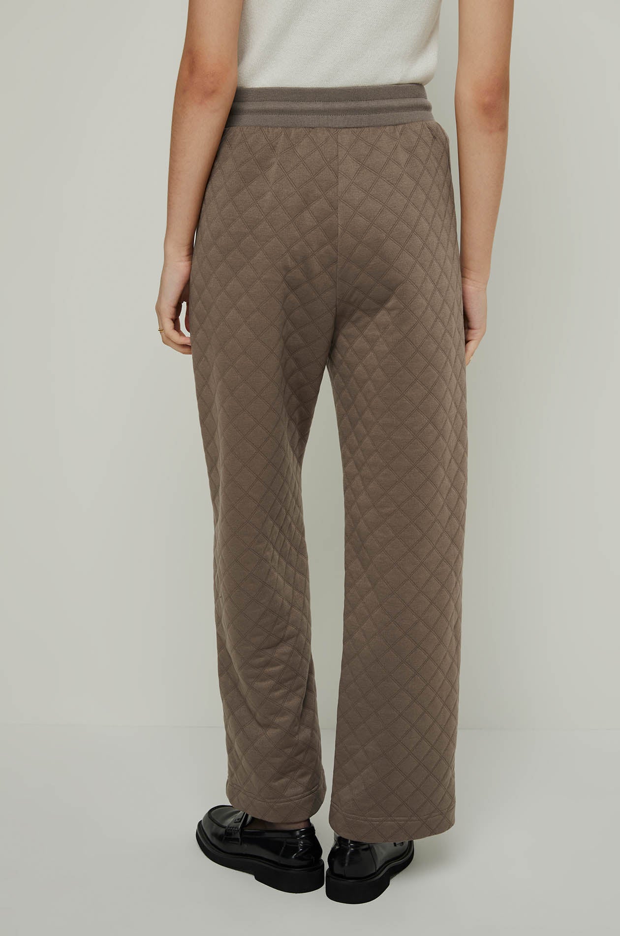 QUILTED ELASTIC WAIST PANTS Brown / XL