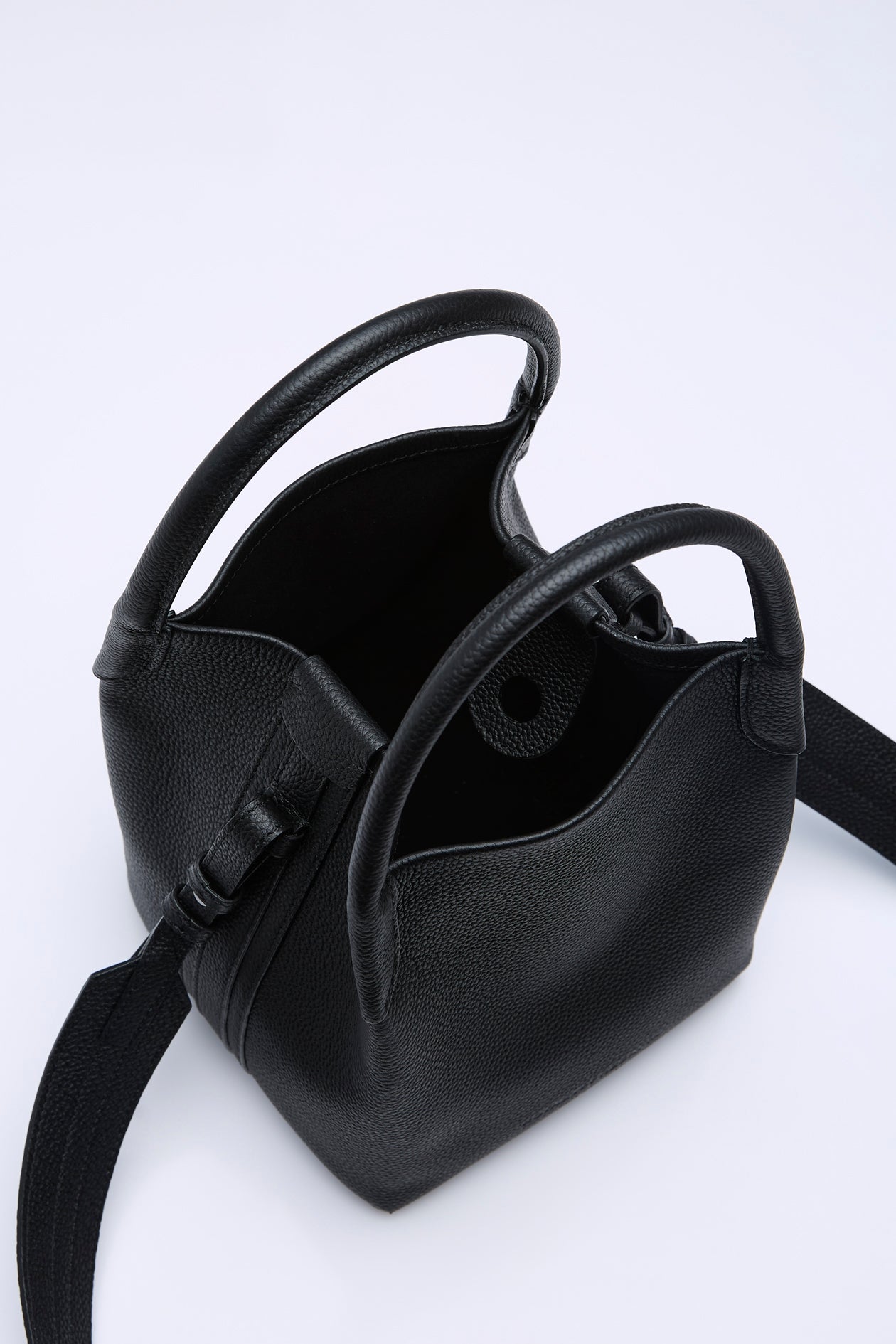 GRAIN LEATHER BAG
