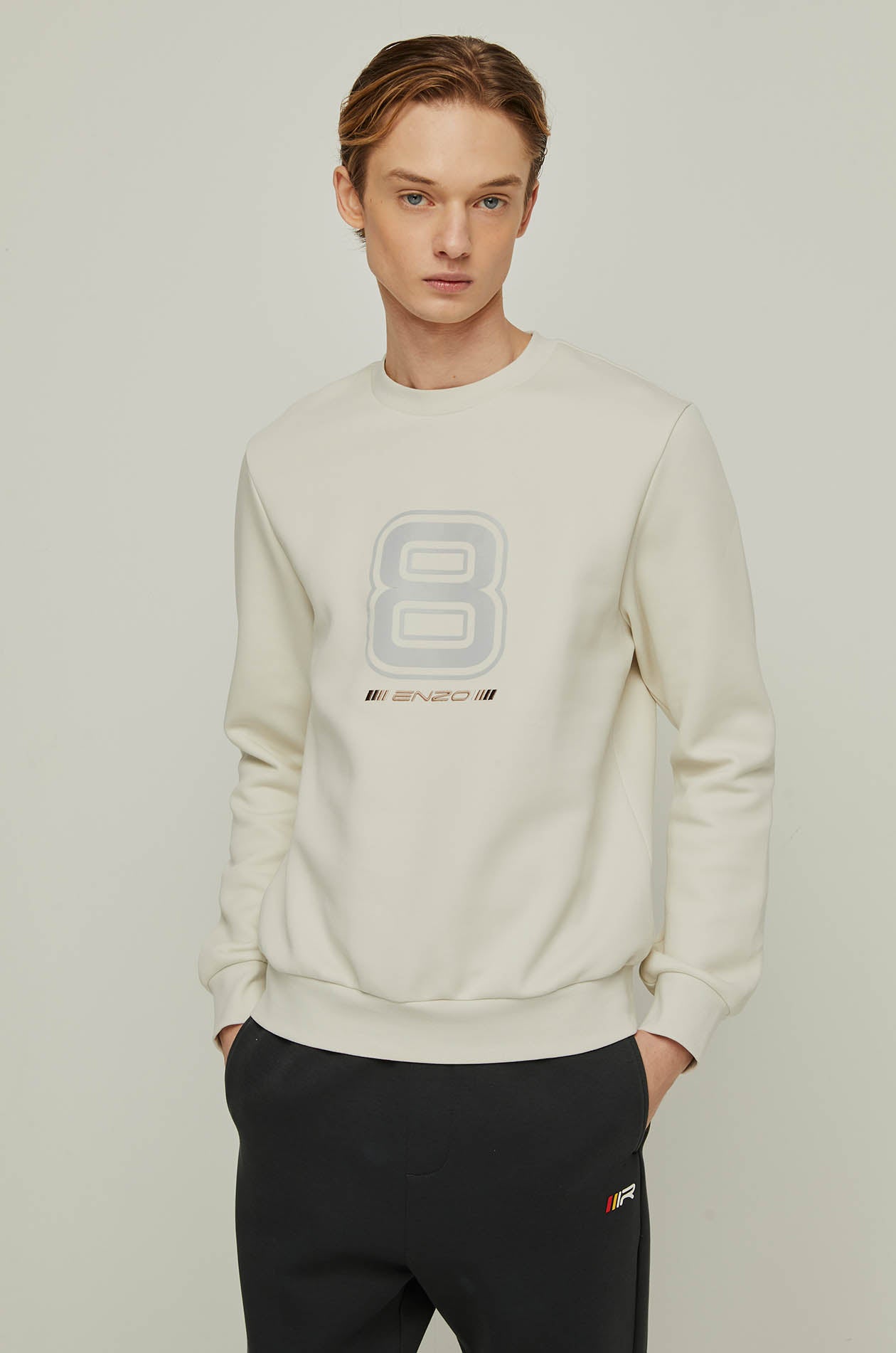 NO.8 LOGO PULLOVER