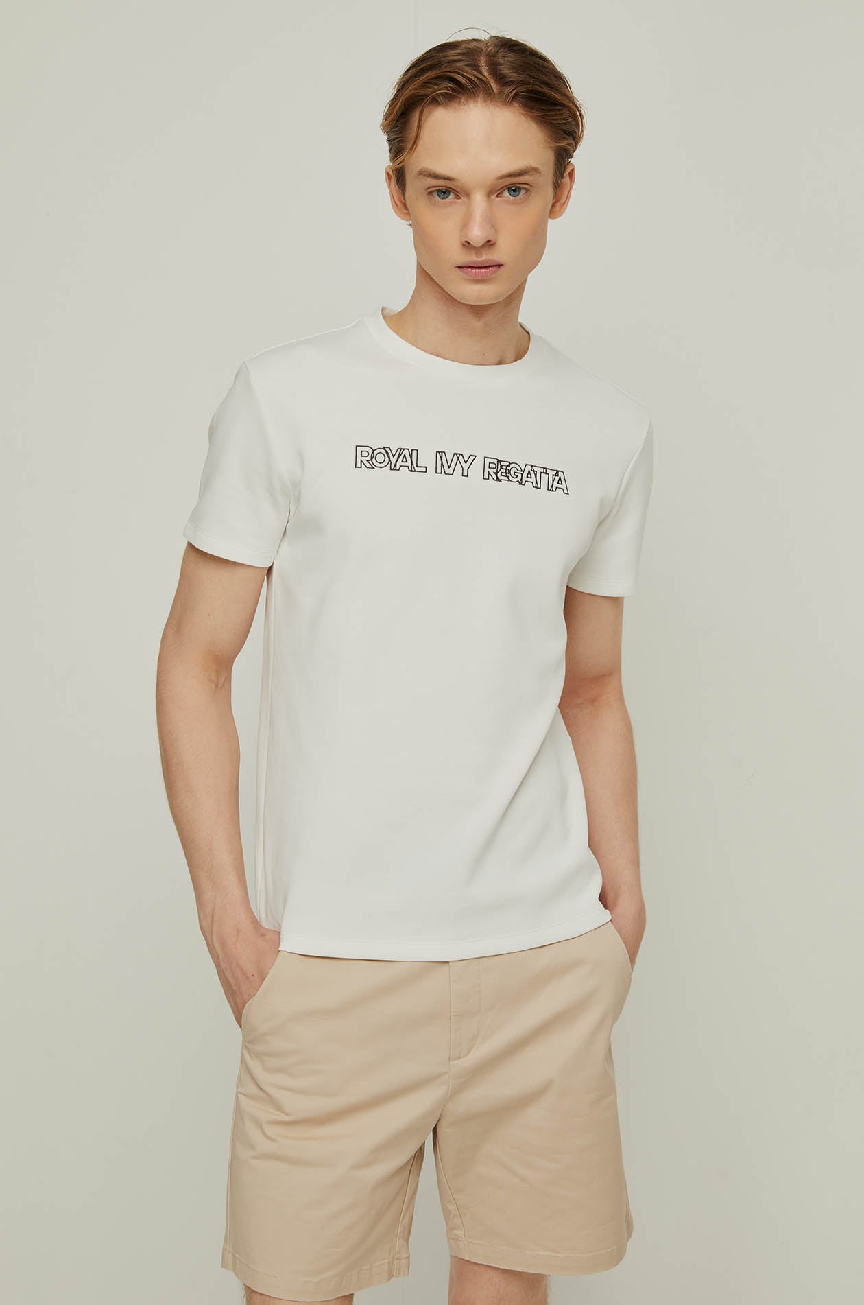 LOGO TYPO EMBORIDERED GRAPHIC TEE