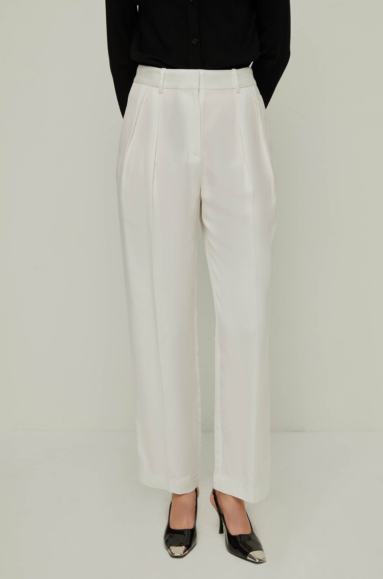 WHITE WIDE-LEG PANTS