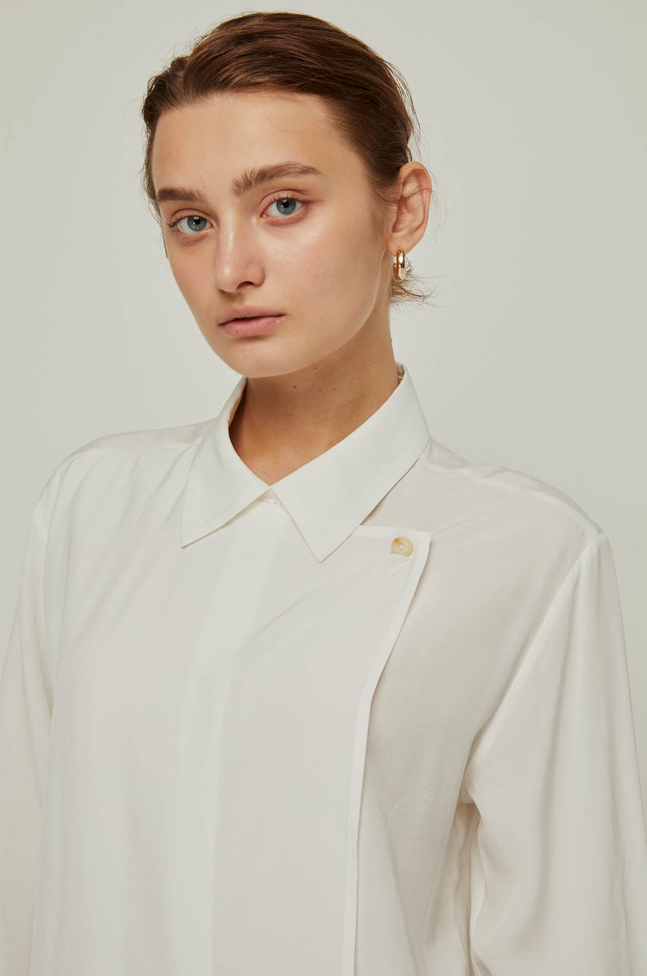 WHITE LAYERED LONG SLEEVE SHIRT