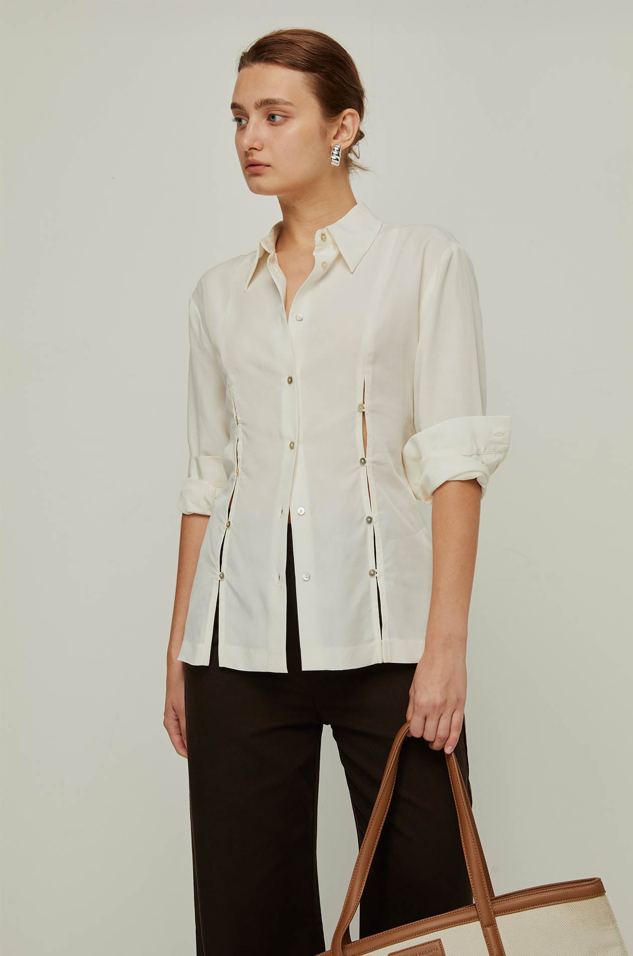 WAIST BUTTON BLOUSE