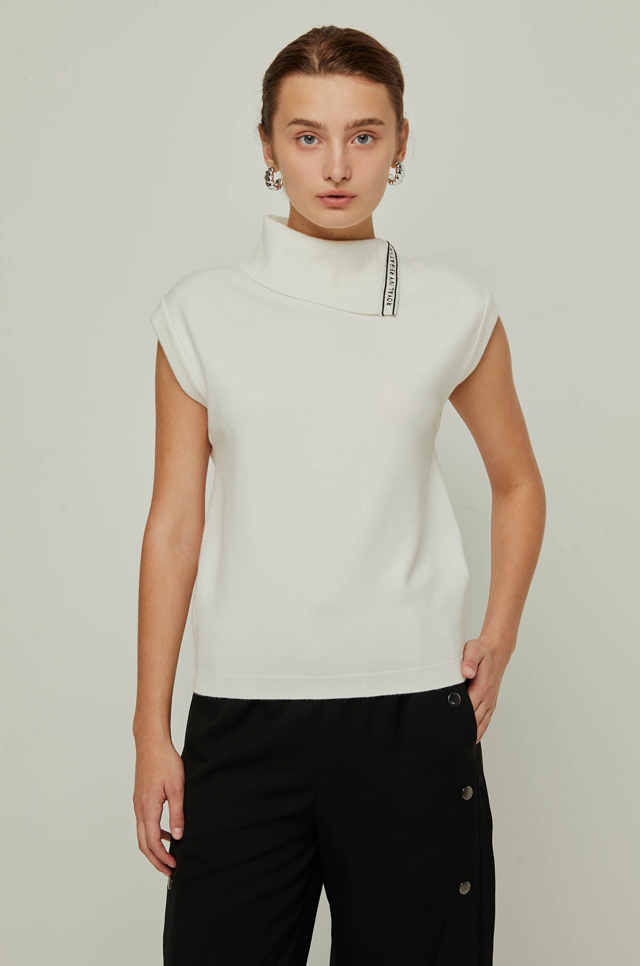 ASYMMETRIC NECK KNITTED TOP