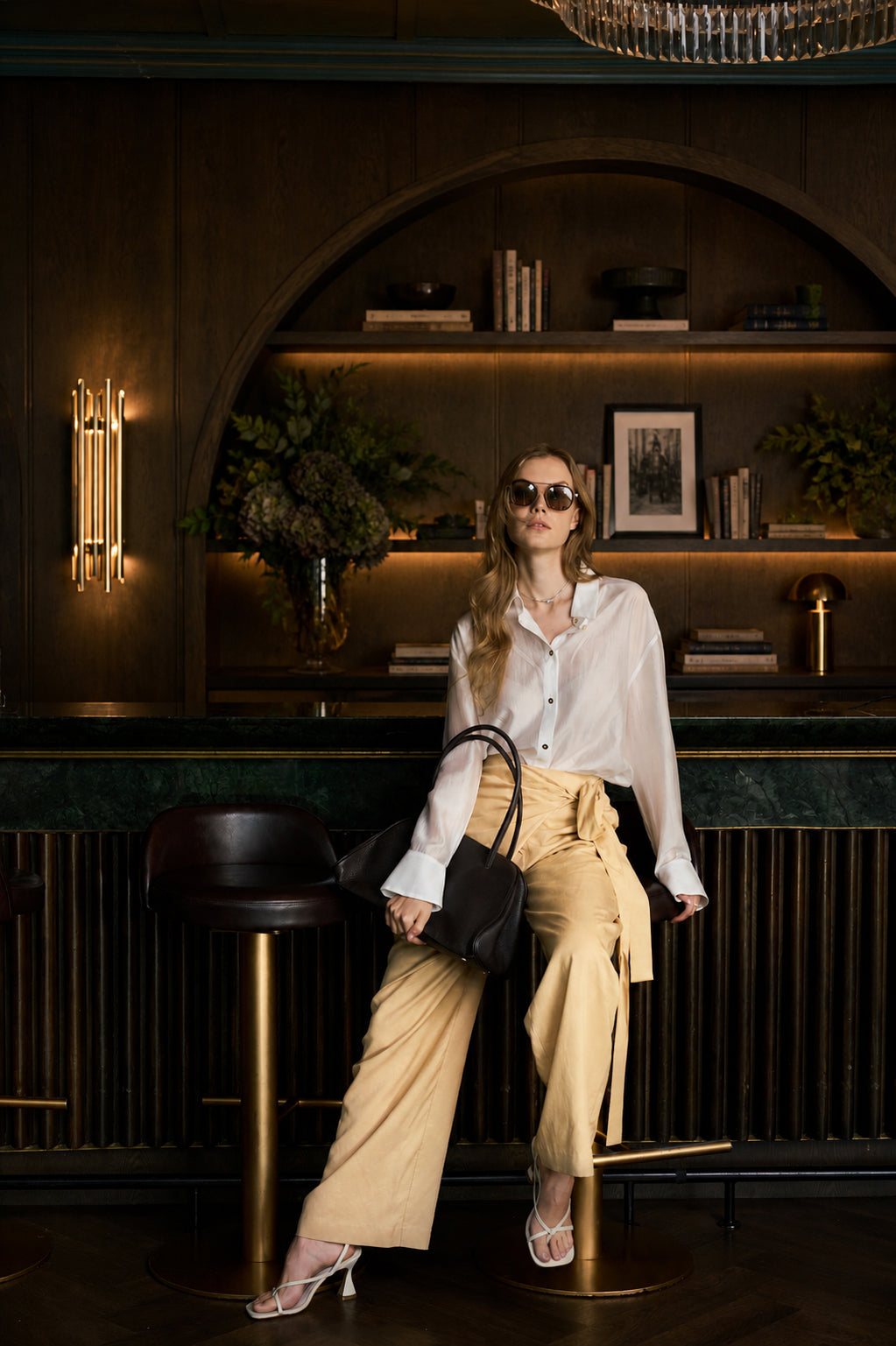 CLASSIC RELAXED FIT SHIRT